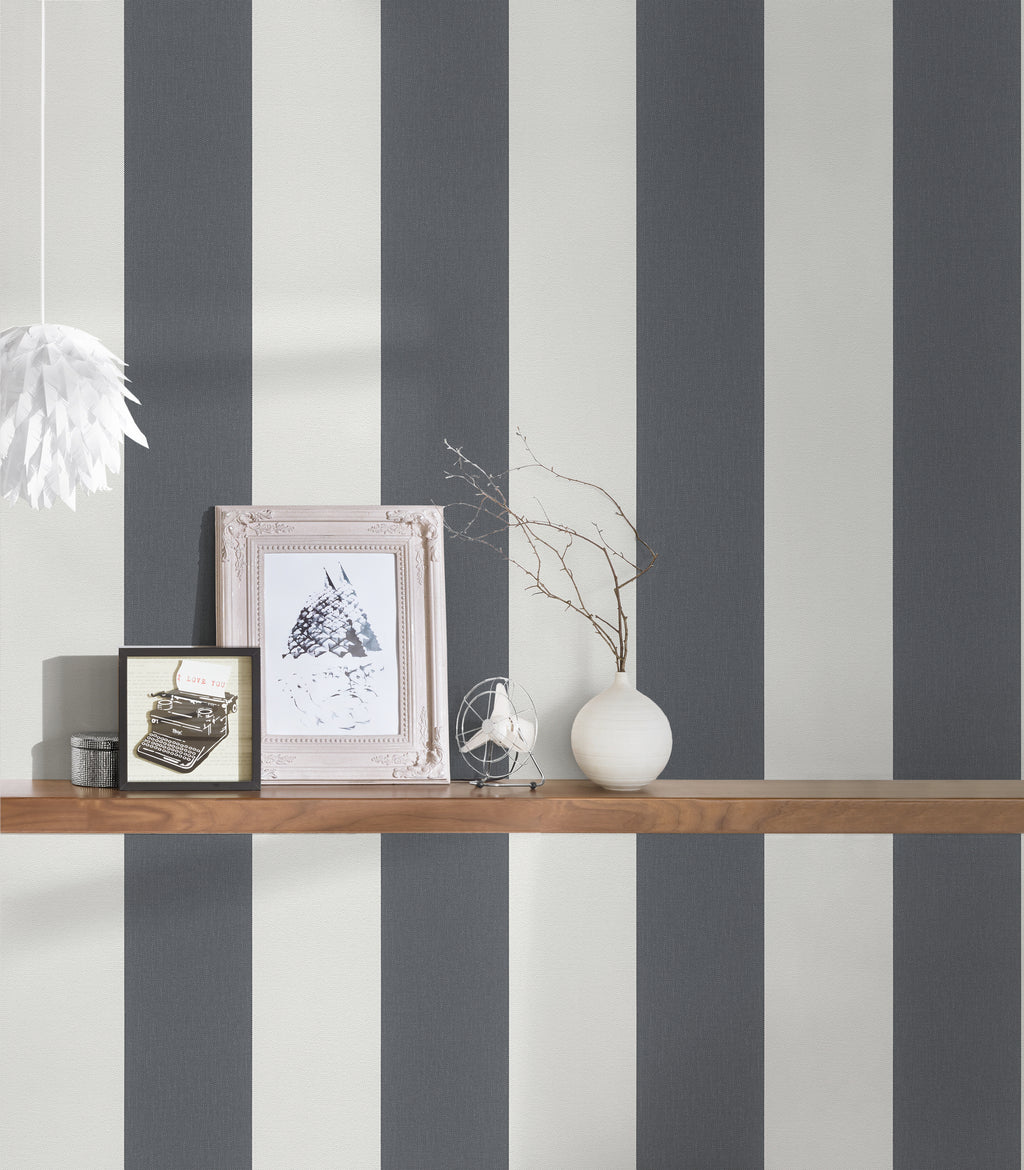 Hochwertige Tapete aus der Kollektion Pure Elegance in Schwarz