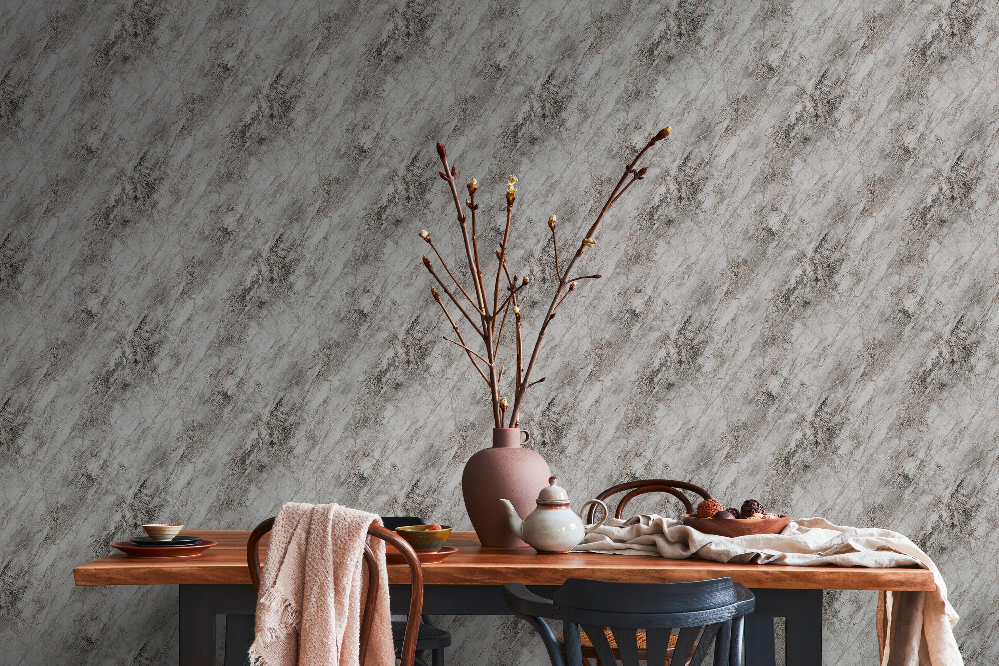 Hochwertige Tapete aus der Kollektion THE BoS in Grau