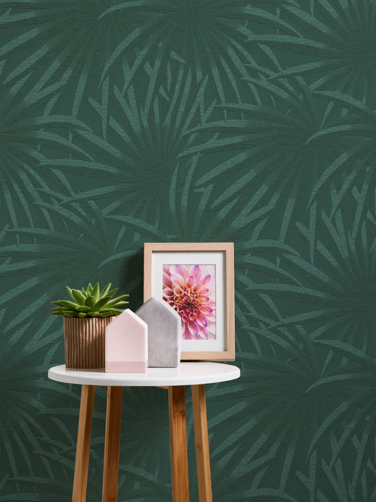 Papel pintado de alta calidad de la colección Casual Living en color verde. 