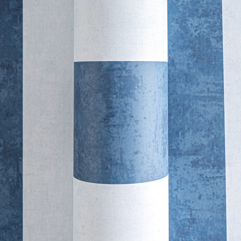 Hochwertige Tapete aus der Kollektion Lilly & Luis   in Blau