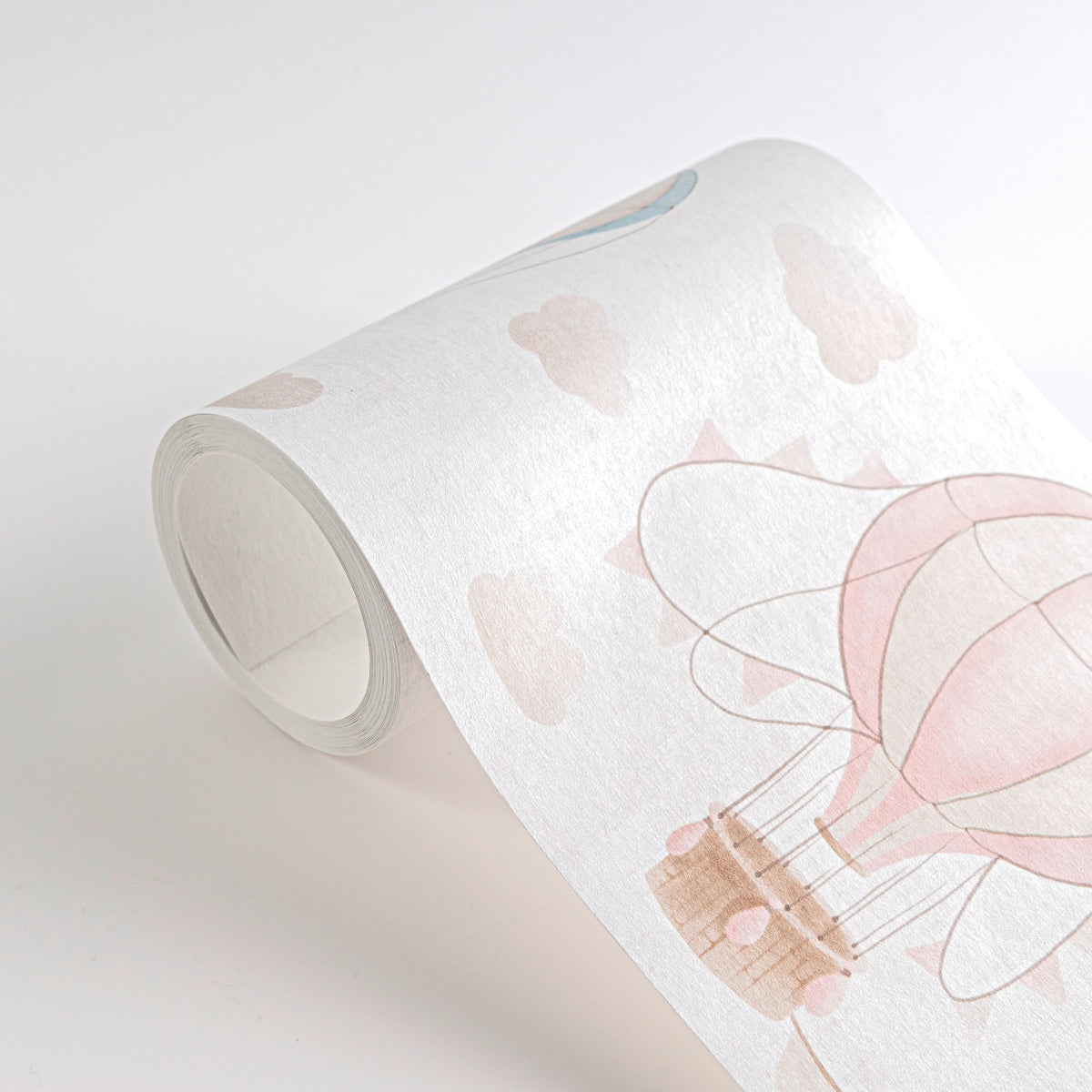 Papel pintado de alta calidad de la colección de habitaciones infantiles en color crema. 