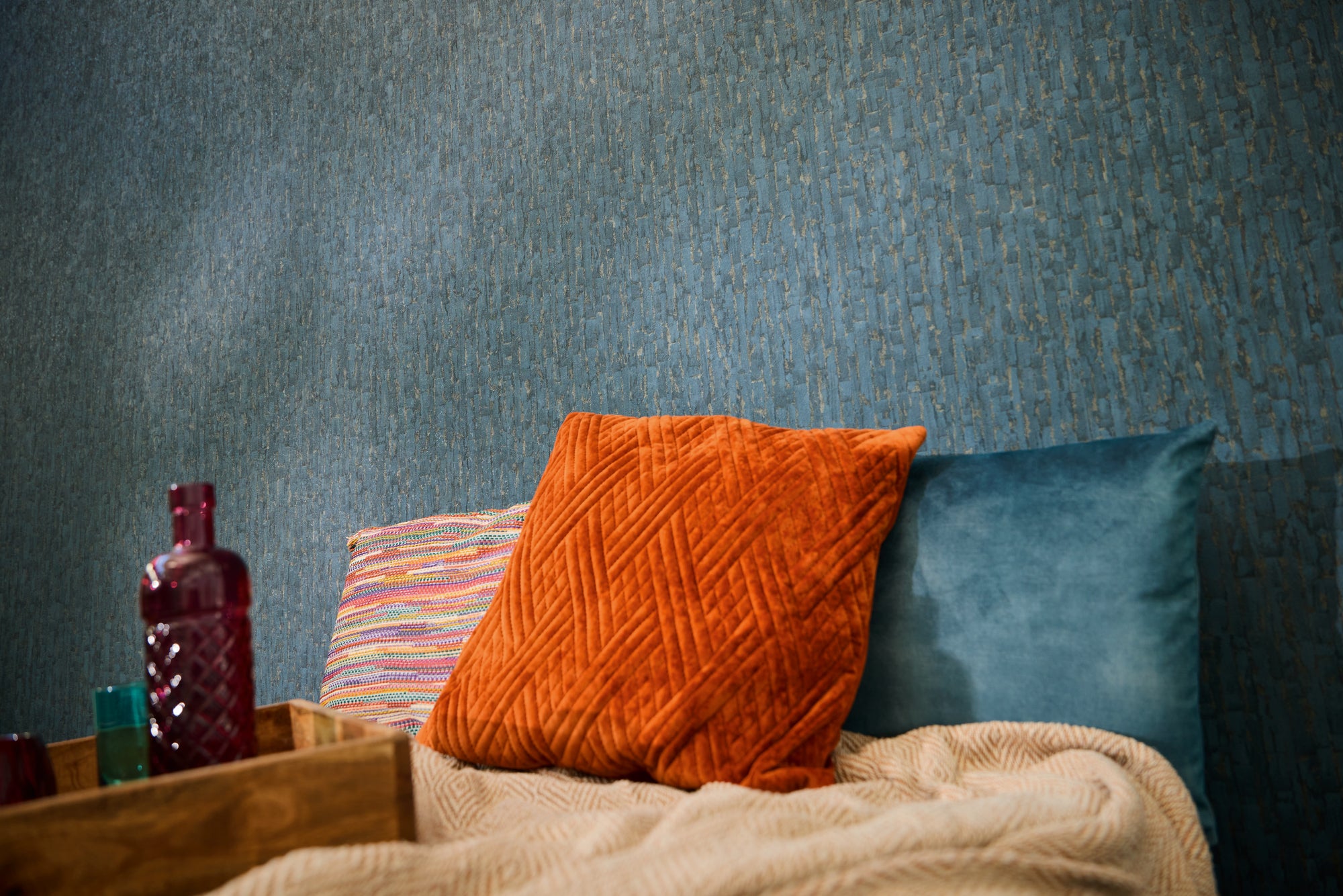 Hochwertige  Tapete aus der Kollektion Metropolitan Stories Hot Spots in Blau