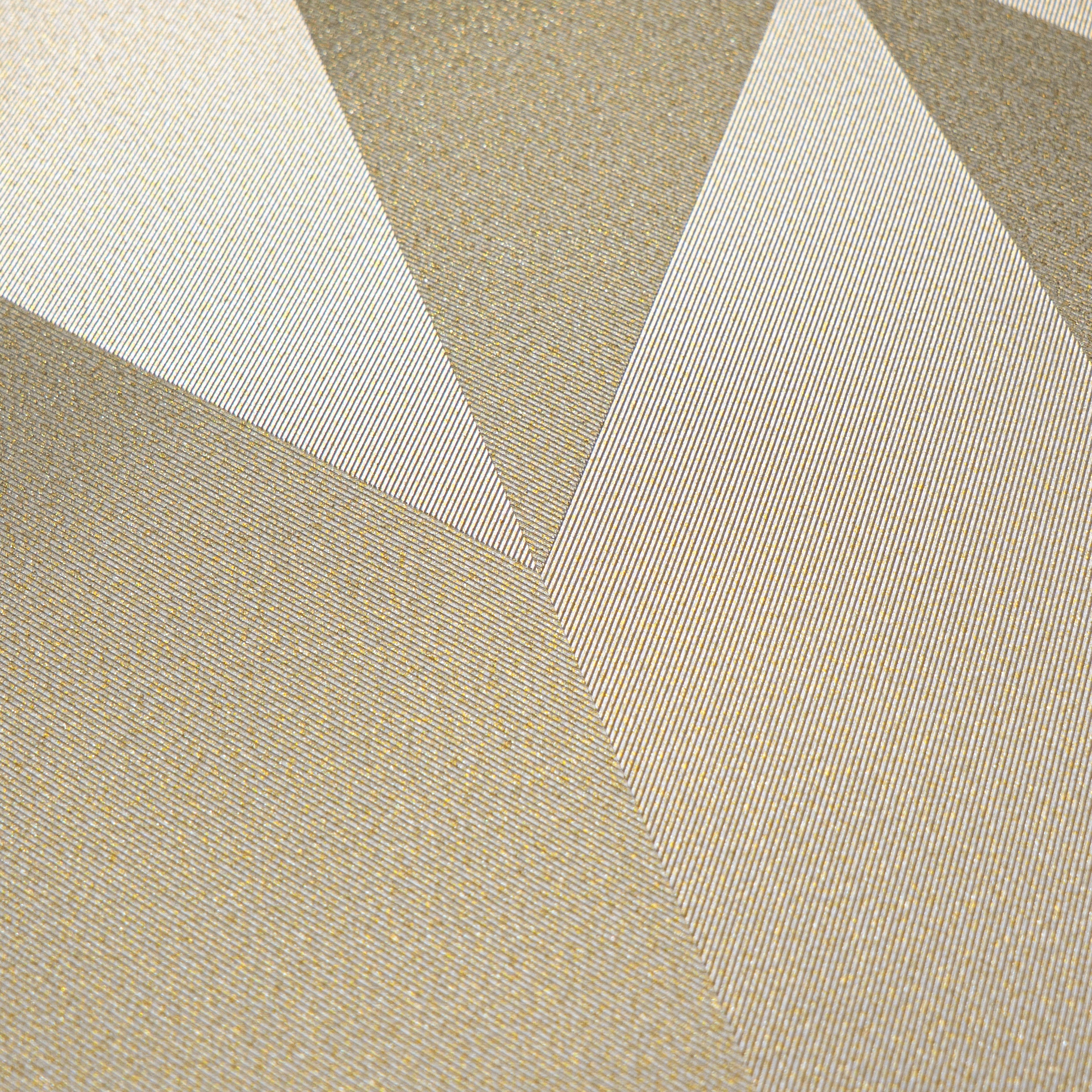 Hochwertige  Tapete aus der Kollektion CosmoLiving in Champagner