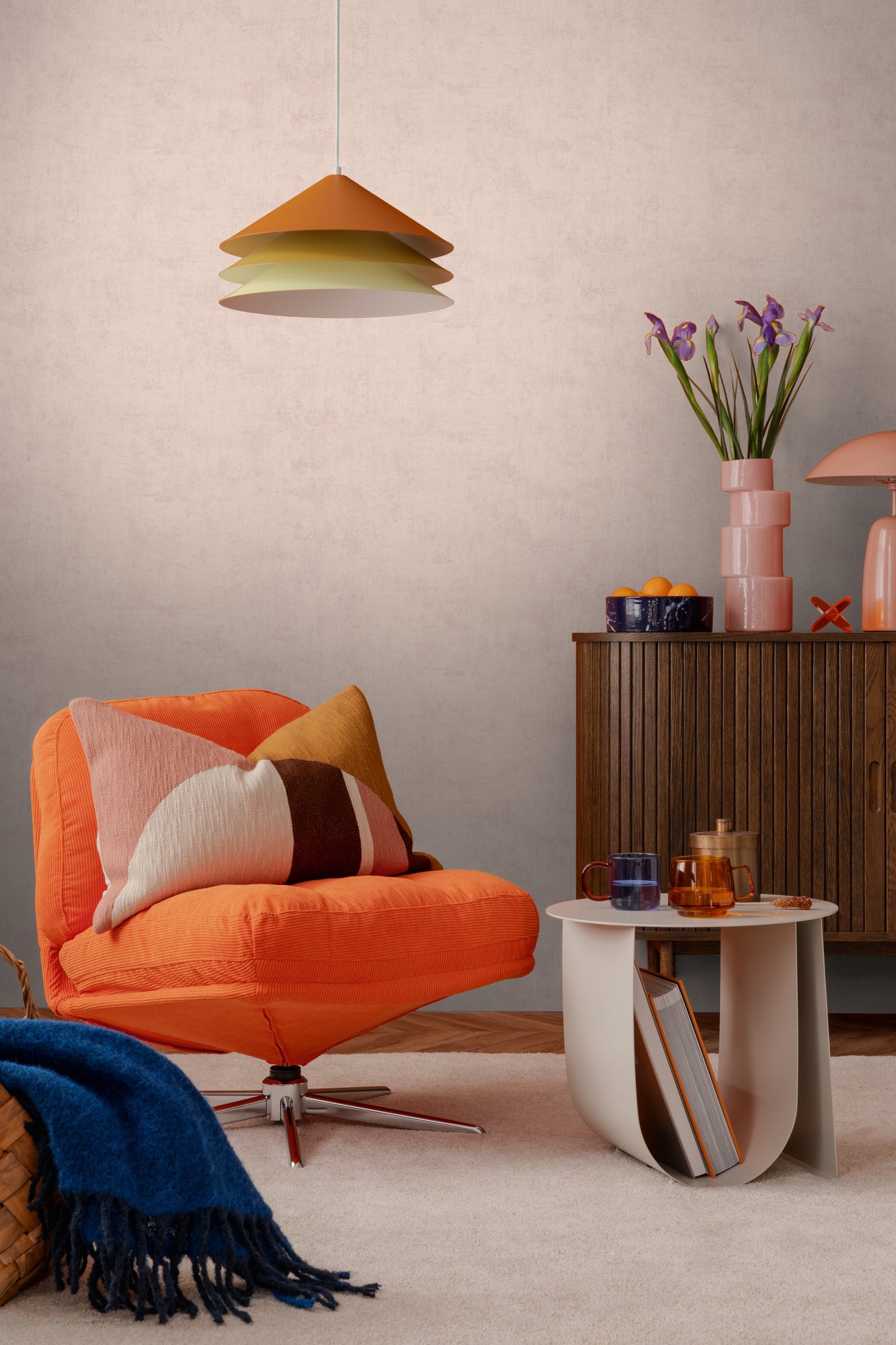 Hochwertige Tapete aus der Kollektion Pintwalls III in Rosa