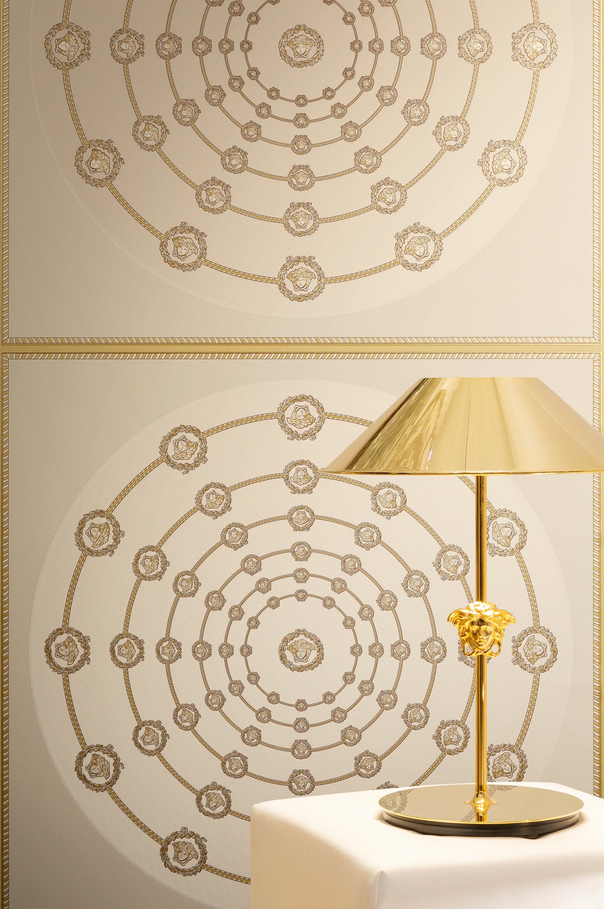 Versace 6-Vliestapete Vinyltapete Beige Medusakopf