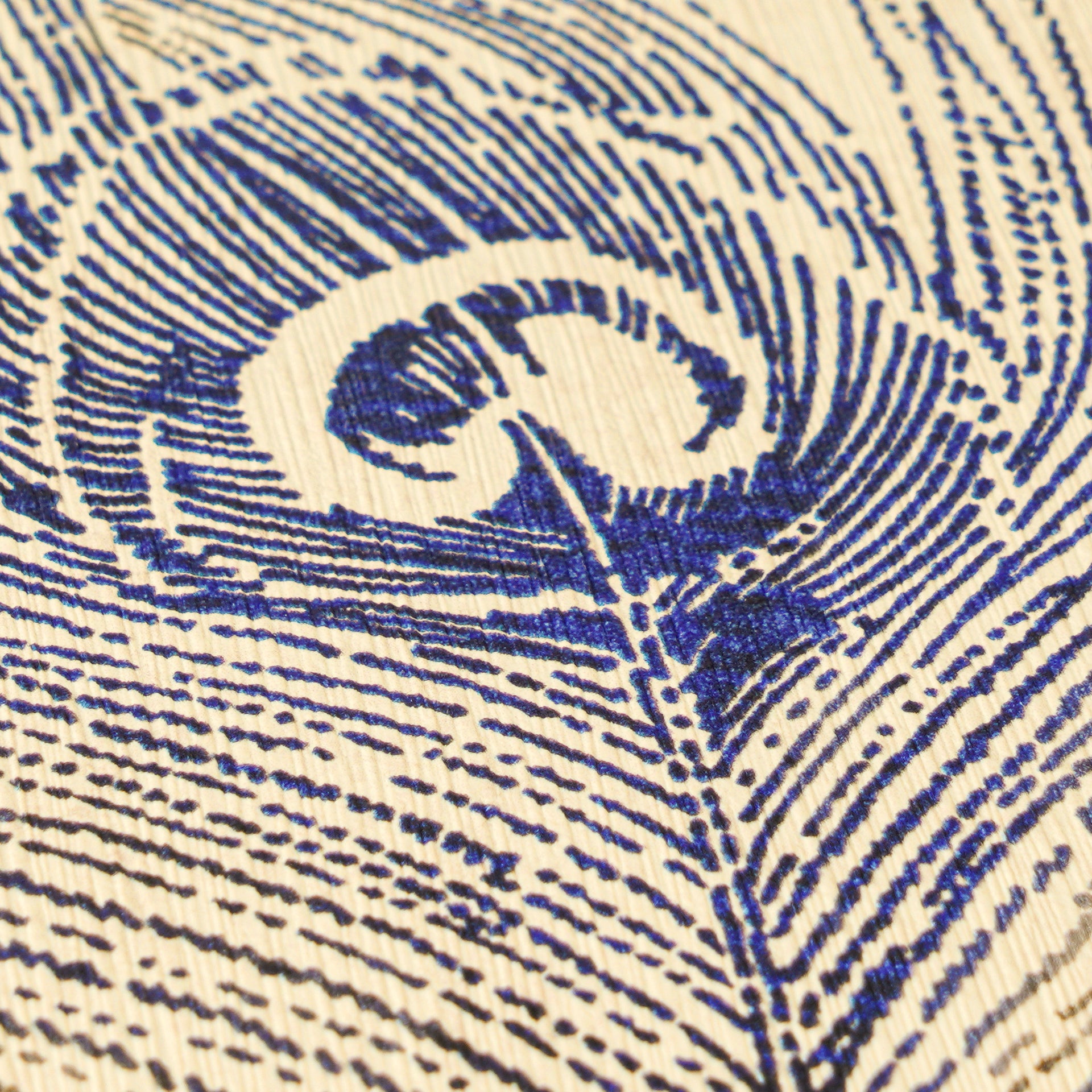 Hochwertige Tapete aus der Kollektion Pintwalls III in Creme